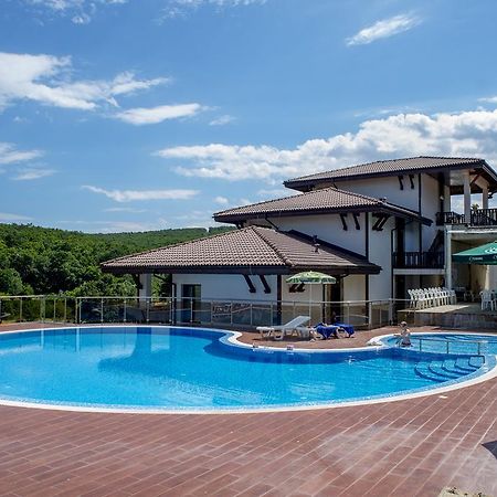 St George Apartcomplex Shkorpilovtsi Exterior foto