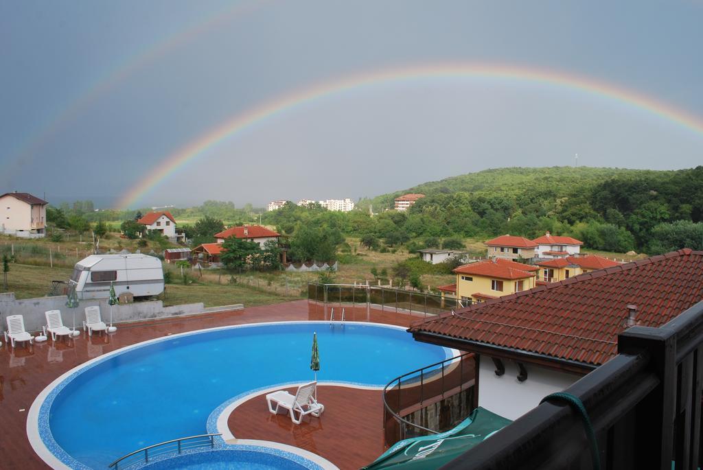 St George Apartcomplex Shkorpilovtsi Exterior foto