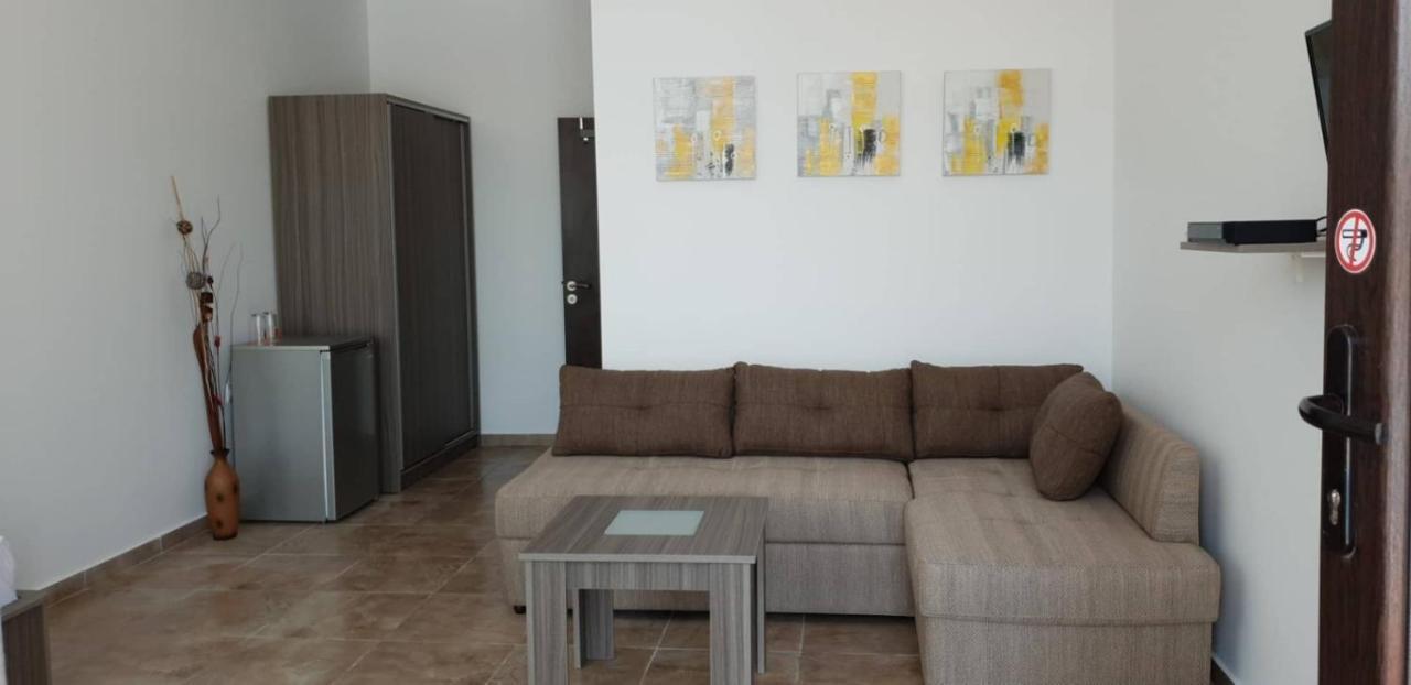St George Apartcomplex Shkorpilovtsi Exterior foto