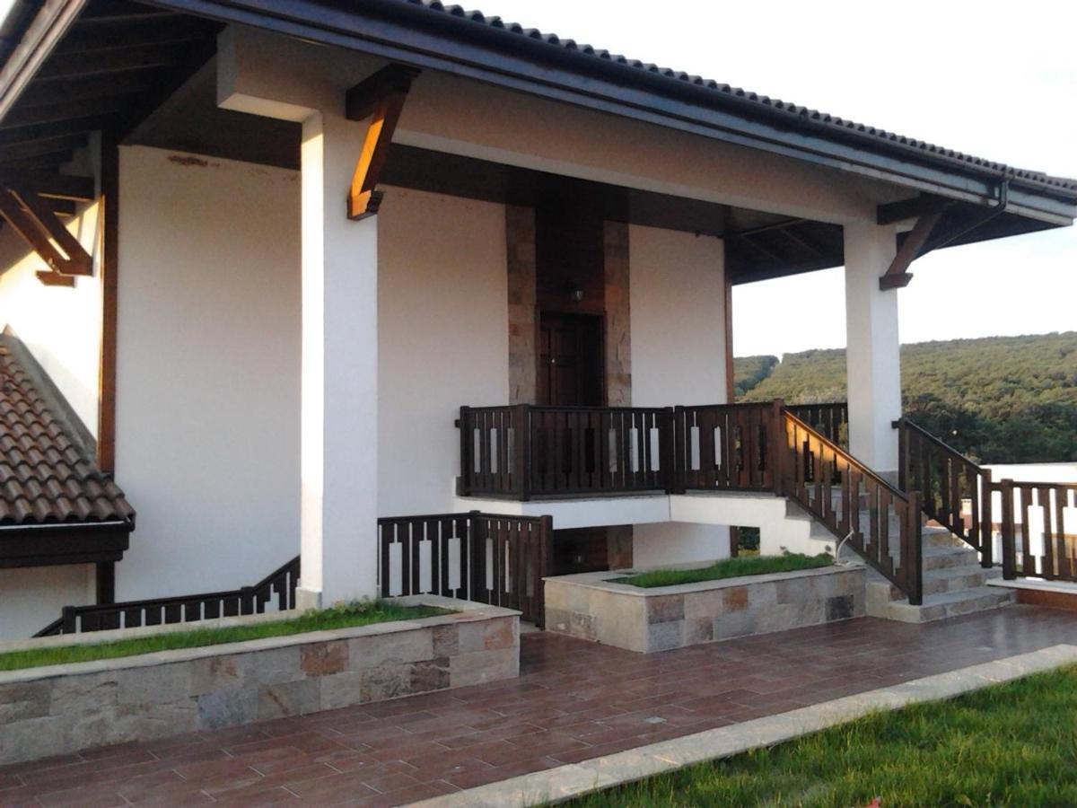 St George Apartcomplex Shkorpilovtsi Exterior foto